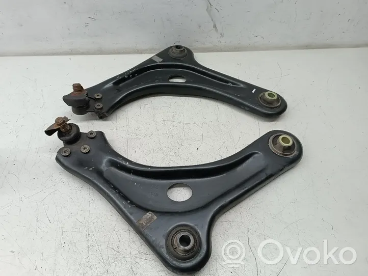 Citroen C3 Triangle bras de suspension inférieur avant 