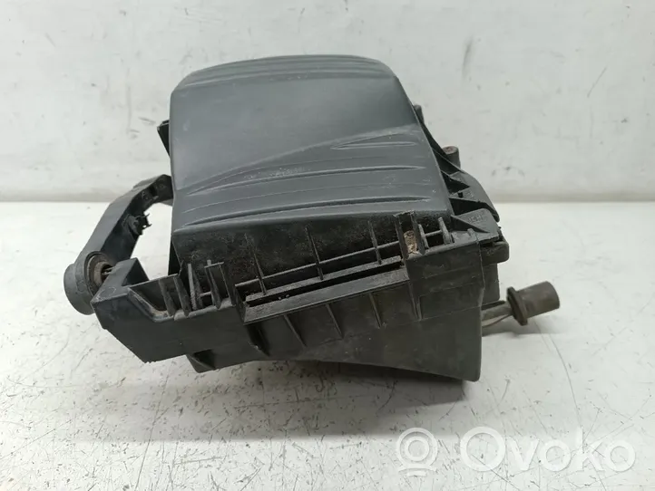 Opel Combo C Boîtier de filtre à air 