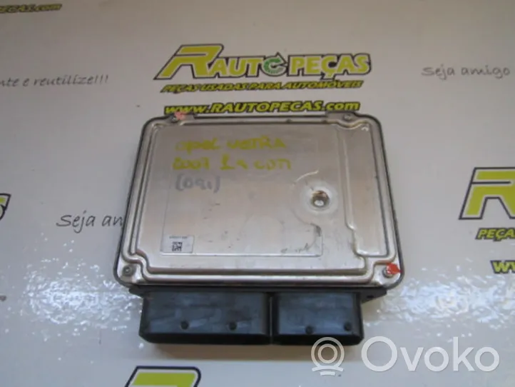 Opel Vectra C Engine control unit/module 