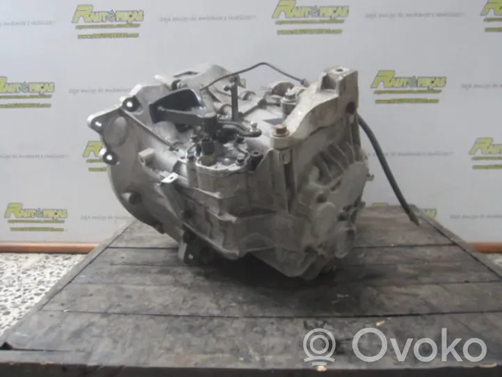 Ford Focus C-MAX Manual 5 speed gearbox 