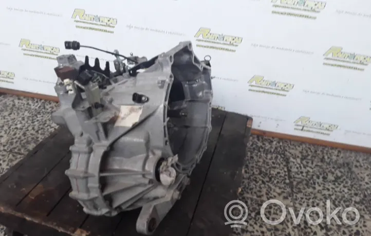 Mazda 5 Mechaninė 5 pavarų dėžė 