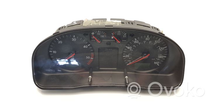 Volkswagen PASSAT B5 Compteur de vitesse tableau de bord 3B1919930C