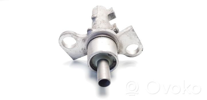 Volkswagen PASSAT B5 Master brake cylinder 