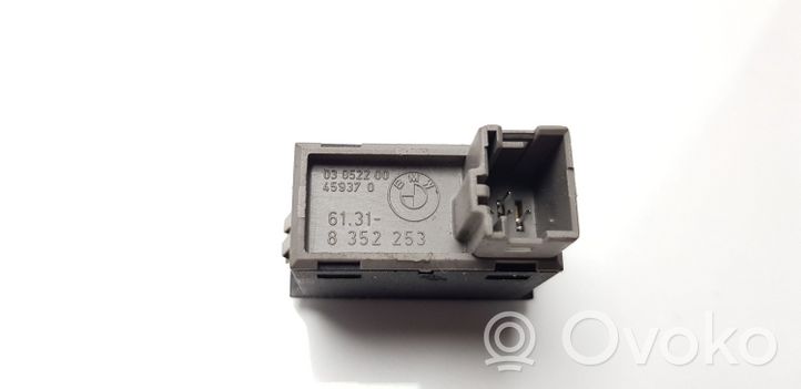 BMW 7 E38 Interruptor del sensor de aparcamiento (PDC) 61318352253