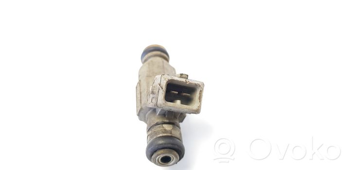 Audi A8 S8 D2 4D Injecteur de carburant 077133551Q