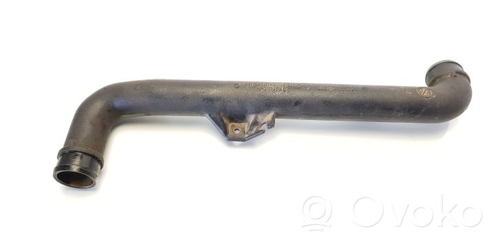 Volkswagen Golf III Tube d'admission de tuyau de refroidisseur intermédiaire 1H0145840G