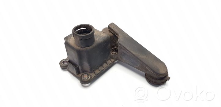 Audi A4 S4 B5 8D Sfiato/tubo di sfiato/tubo flessibile 048103772B