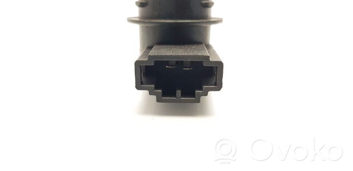 Volkswagen PASSAT B6 Cubierta del soporte de la lámpara de la luz trasera 1K6945259