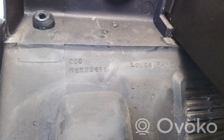 Mitsubishi Colt Paneļa dekoratīvās apdares vairogs (apakšējais) MB522655