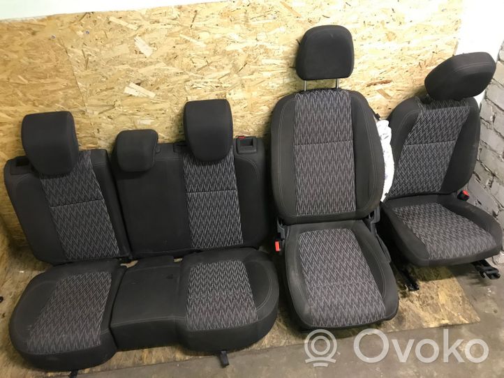 Opel Mokka Set interni 