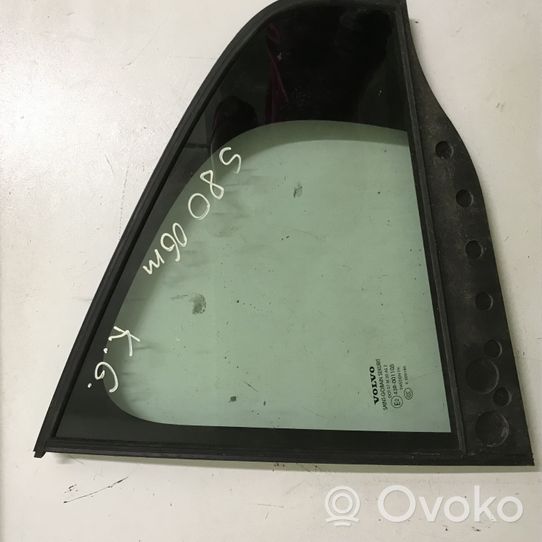 Volvo S80 Vetro del deflettore posteriore 3077988930779891