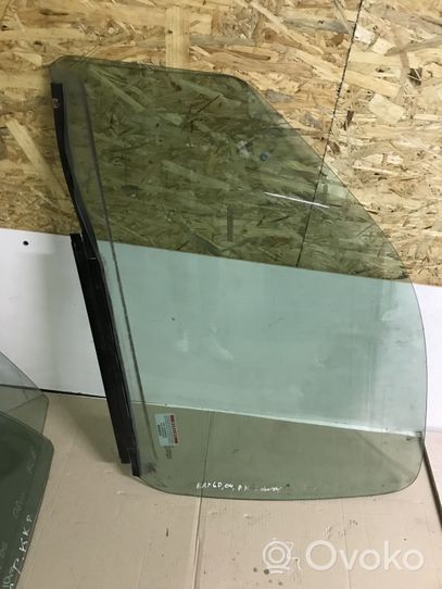 Renault Kangoo I Pagrindinis priekinių durų stiklas (dvidurio) 