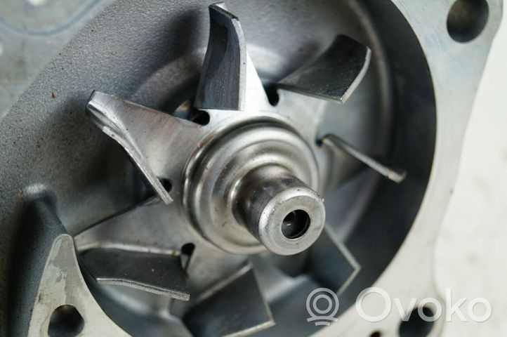 Toyota Hilux (AN120, AN130) Water pump 162100E020