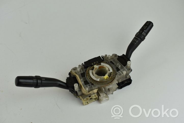 Toyota Land Cruiser (J120) Leva/interruttore dell’indicatore di direzione e tergicristallo 843106B070