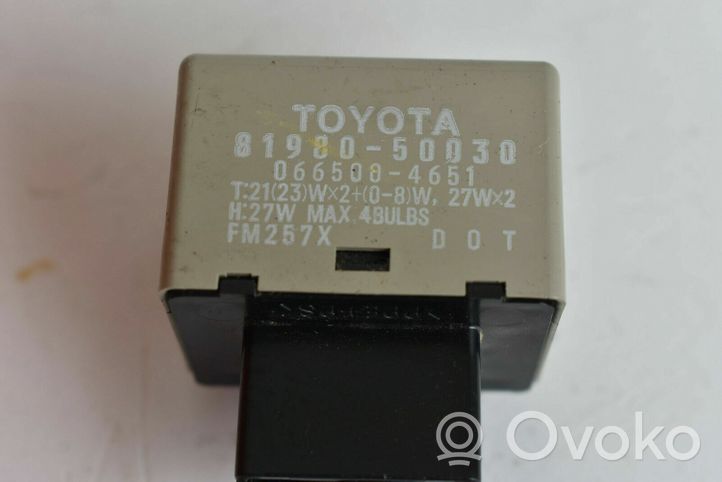 Toyota Land Cruiser (J120) Altri relè 8198050030