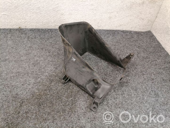 BMW M5 Conducto/guía del intercooler 8047398