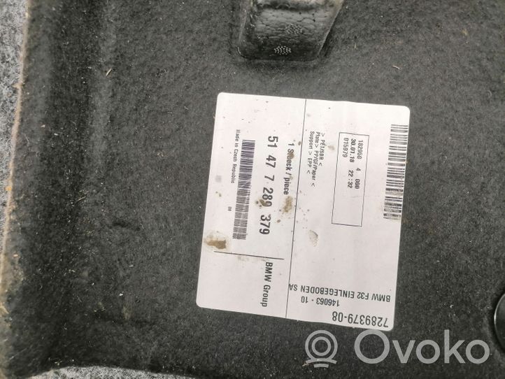 BMW 4 F32 F33 Tappeto di rivestimento del fondo del bagagliaio/baule 7289379