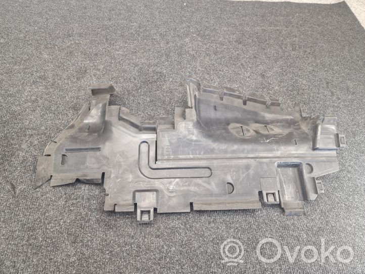 Audi Q7 4M Intercooler air guide/duct channel 4M0121284