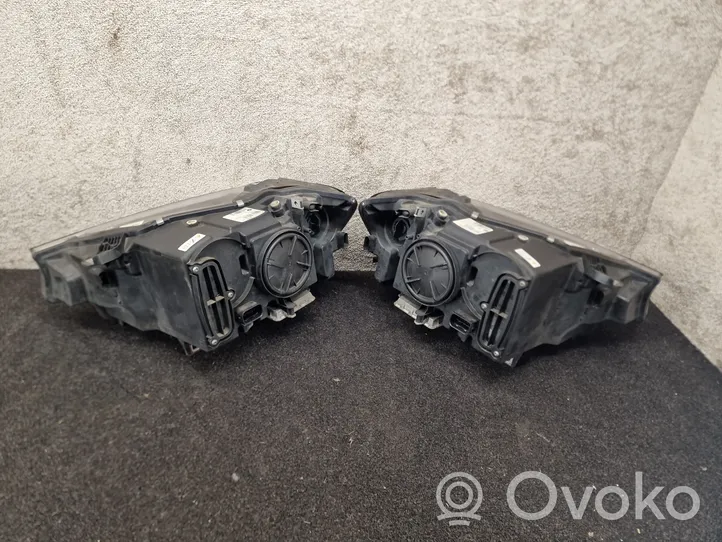 BMW X4 F26 Lot de 2 lampes frontales / phare 7400025