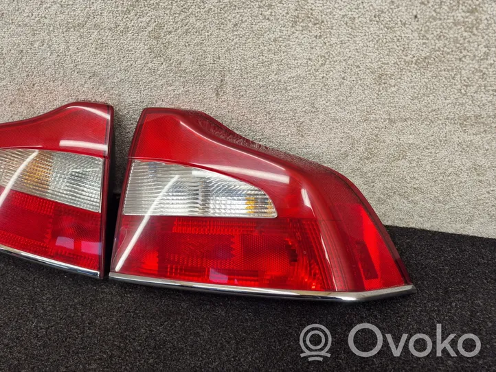 Volvo S80 Lampy tylne / Komplet 30790527