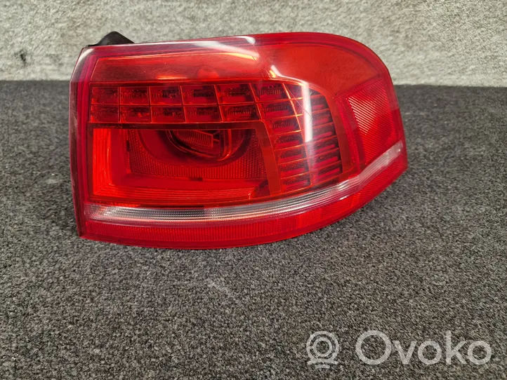 Volkswagen PASSAT B7 Lampa tylna 3AF945208BA