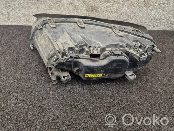 Volvo S80 Priekinis žibintas 31214169