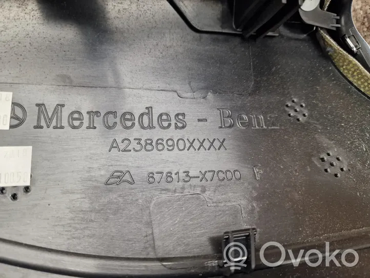 Mercedes-Benz E W238 Rivestimento del pannello della portiera posteriore A2386906200