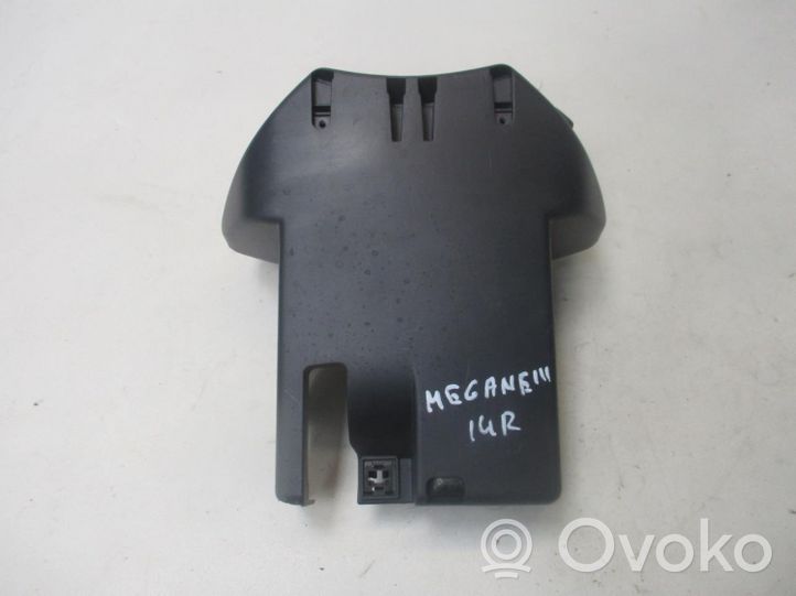 Renault Megane III Garniture de colonne de volant 8200172087