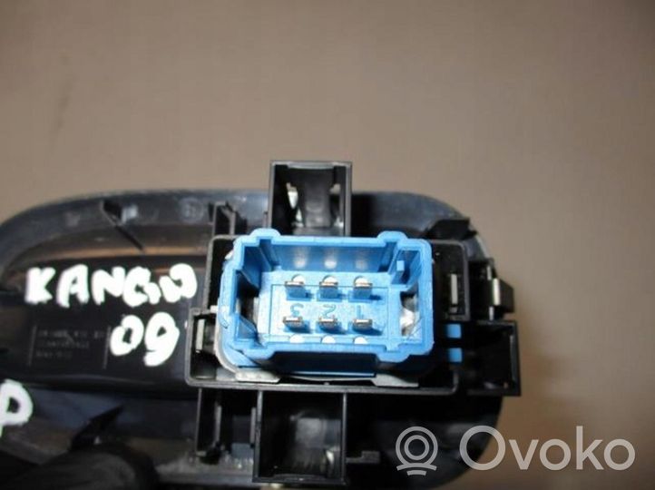 Renault Kangoo II Interrupteur commade lève-vitre 8200356515