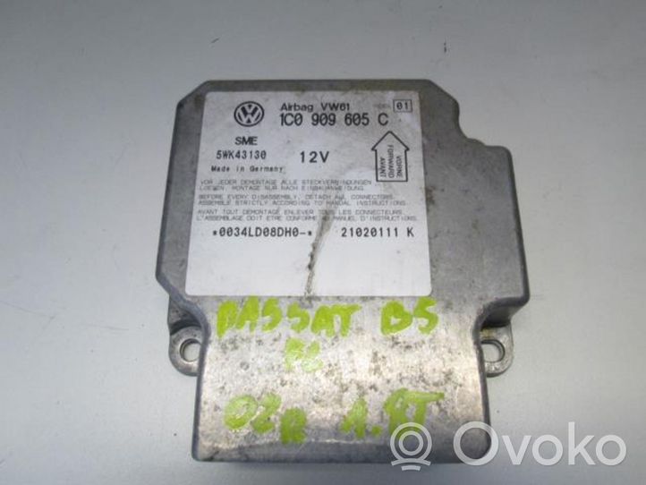 Volkswagen PASSAT B5 Turvatyynyn ohjainlaite/moduuli 1S0959655B