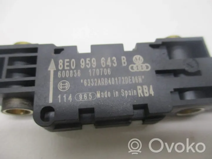 Audi A4 S4 B7 8E 8H Sensore d’urto/d'impatto apertura airbag 