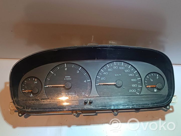 Chrysler Voyager Tachimetro (quadro strumenti) P04685629AB