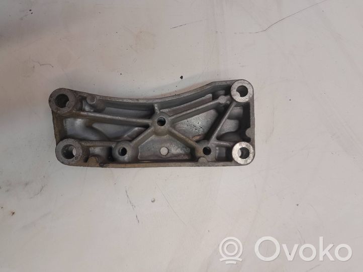 Volkswagen Caddy Gearbox mounting bracket 1k0199117