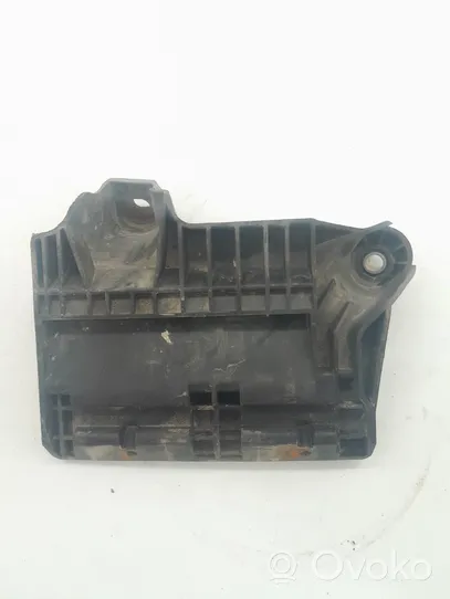 Ford Mondeo MK IV Altra parte del vano motore 6G9110663A