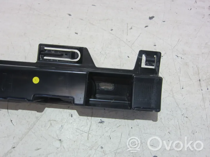 BMW 2 F22 F23 Support, marche-pieds 7388351