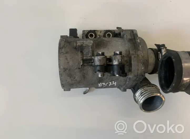 BMW 6 E63 E64 Bomba de agua 30707803