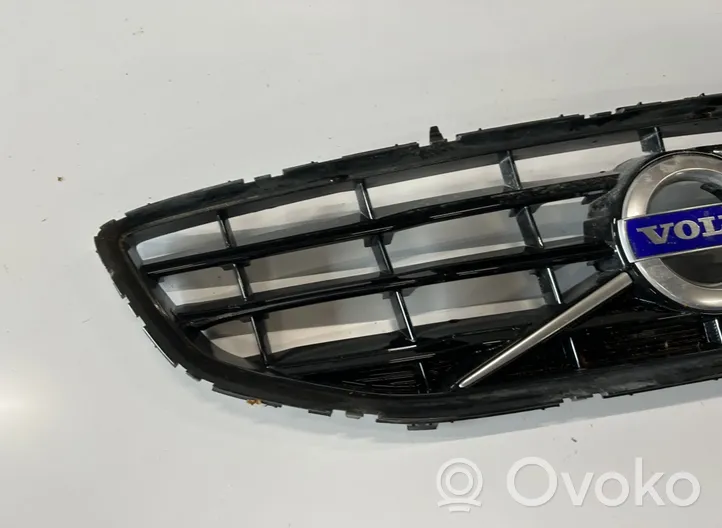 Volvo V40 Grille de calandre avant 31353120