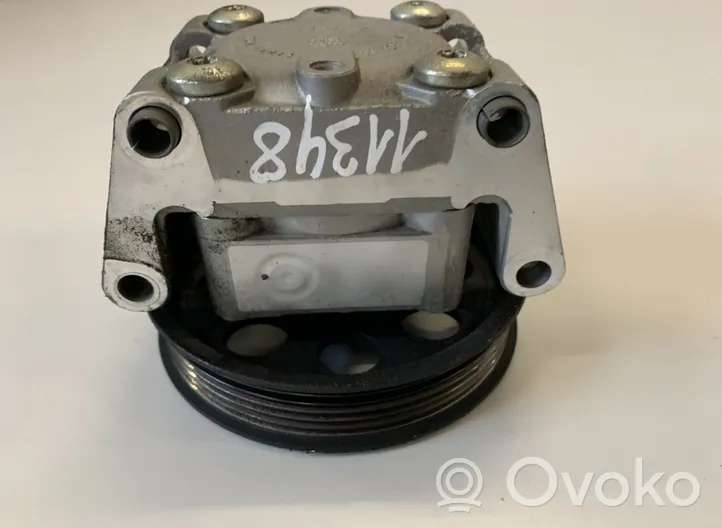 Volvo XC60 Ohjaustehostimen pumppu 31280865