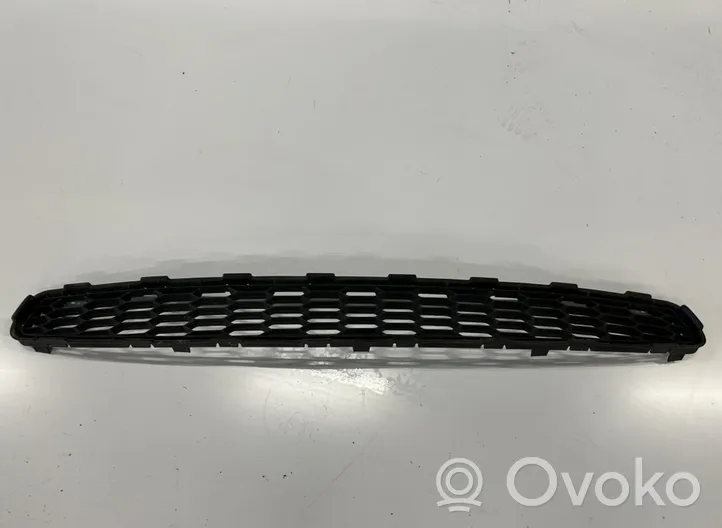 Nissan Leaf I (ZE0) Grille inférieure de pare-chocs avant 62256-3NA5A