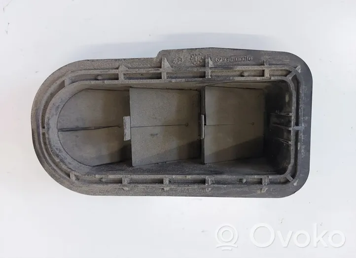 Toyota Yaris Quarter panel pressure vent 62930-0D010