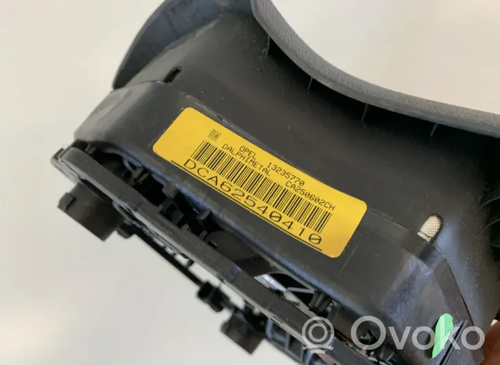 Opel Corsa D Airbag de volant 13235770