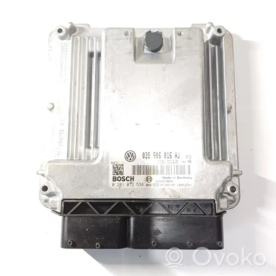 Volkswagen Transporter - Caravelle T5 Sterownik / Moduł ECU 038906016AJ