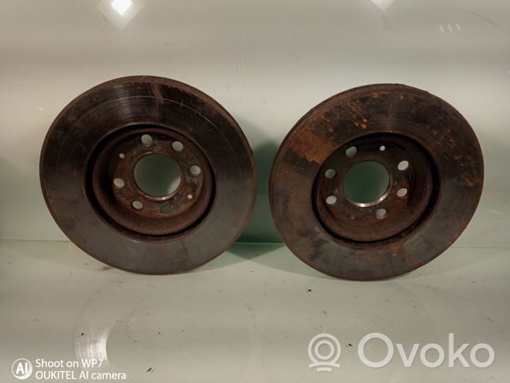 Opel Corsa D Bremsscheibe vorne 