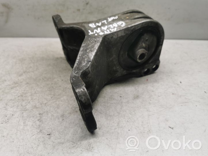 Mitsubishi Galant Supporto di montaggio del motore RM3353