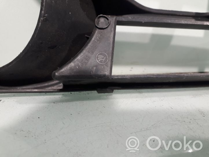 Skoda Fabia Mk2 (5J) Verkleidung Nebelscheinwerfer / Gitter vorne 5J0853666