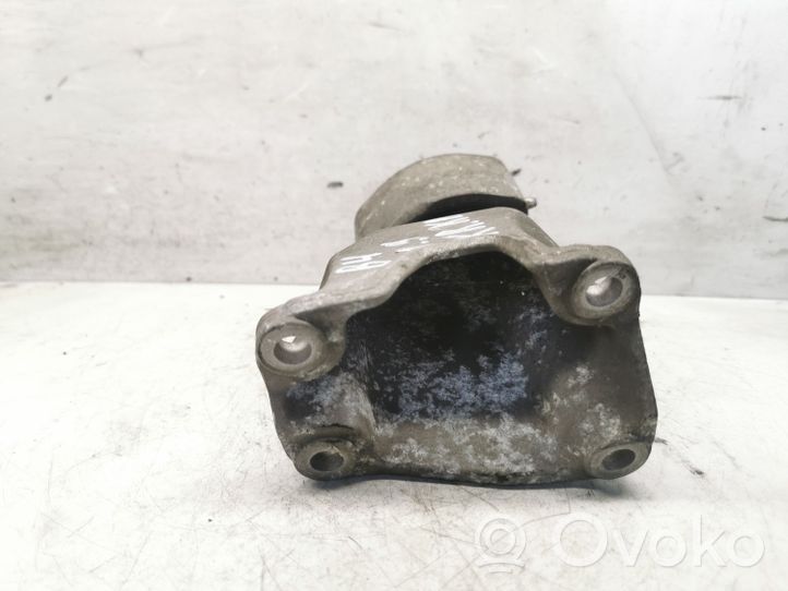 Audi 80 90 S2 B4 Supporto di montaggio scatola del cambio 8D0399113AB