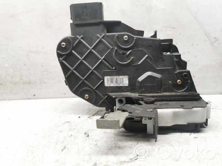 Ford Focus Etuoven lukko 4M5AR26413EB