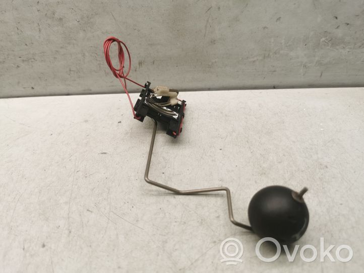 Volvo S60 Sensore di livello del carburante 15874105