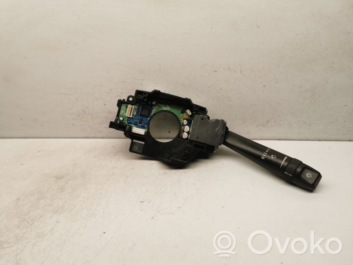 Volvo V70 Leva/interruttore dell’indicatore di direzione e tergicristallo 30739596