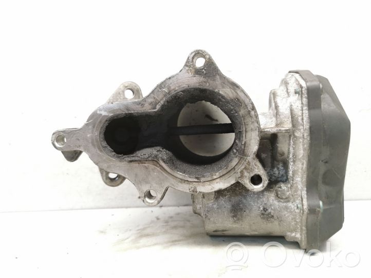 Audi A4 S4 B7 8E 8H Valvola corpo farfallato A2C53060455